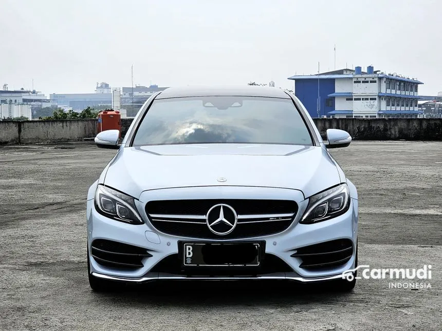 2015 Mercedes-Benz C250 AMG Sedan