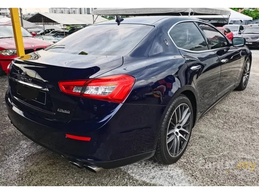 2015 Maserati Ghibli Sedan