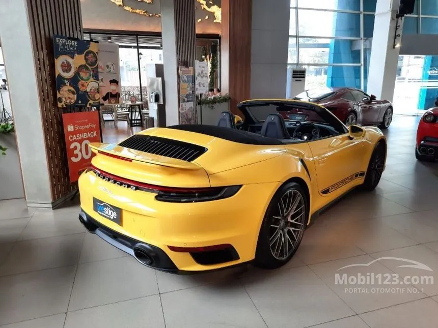 2022 Porsche 911 Turbo S Cabriolet
