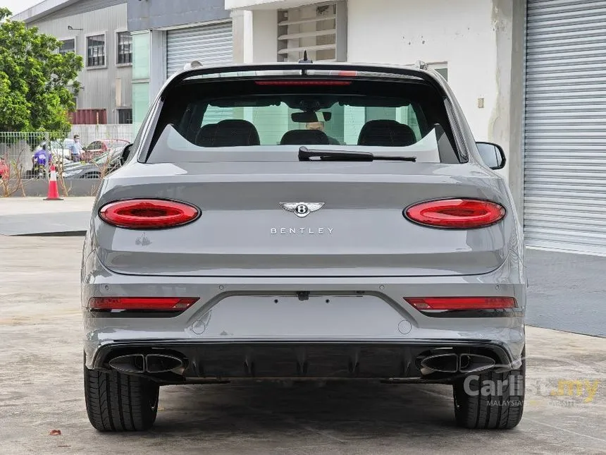 2023 Bentley Bentayga Azure EWB SUV