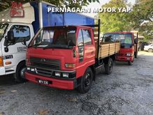 2006 Daihatsu V58 1 Ton 10 Feet Wooden Tipper Lorry