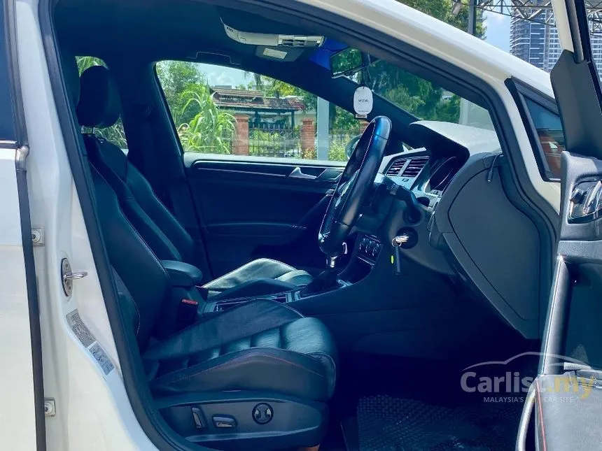2014 Volkswagen Golf GTI Hatchback