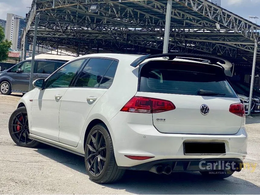 2014 Volkswagen Golf GTI Hatchback