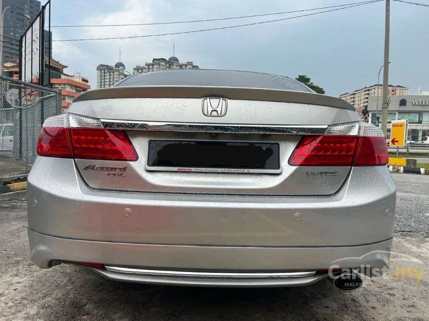 2016 Honda Accord VTi-L Sedan