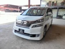 2013 Toyota Vellfire 3.5 V MPV