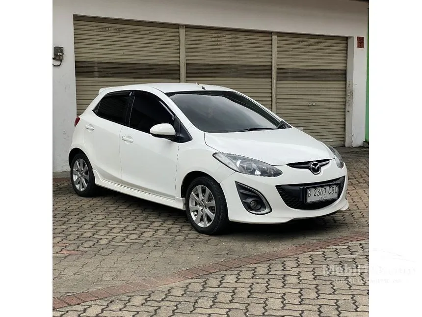 2013 Mazda 2 V Hatchback