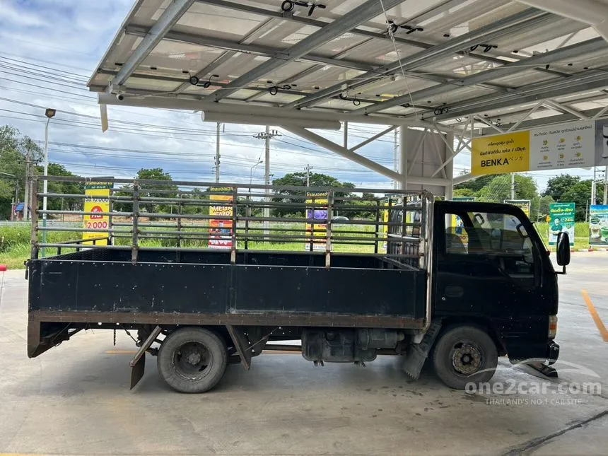 2011 Isuzu ELF NLR Truck