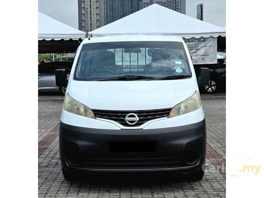 2013 Nissan NV200 Semi Panel Van
