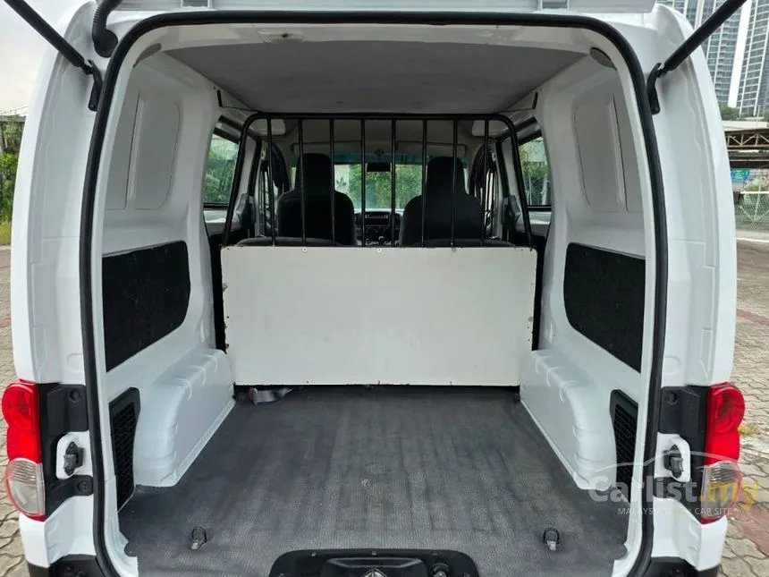2013 Nissan NV200 Semi Panel Van