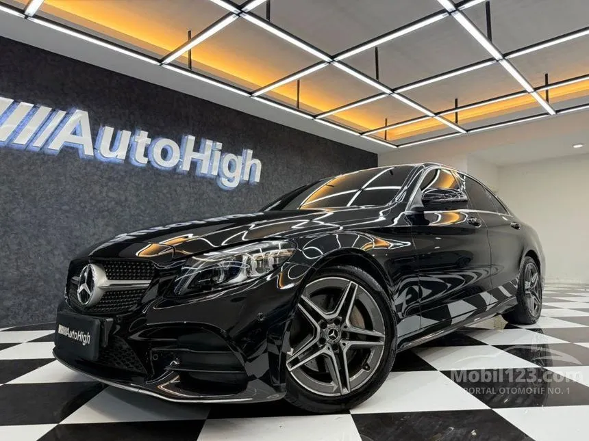 2019 Mercedes-Benz C300 AMG Line Sedan