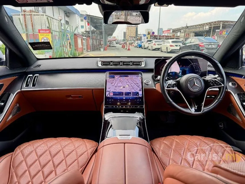 2022 Mercedes-Benz S580e Sedan