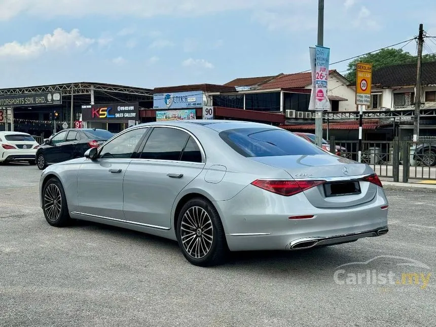 2022 Mercedes-Benz S580e Sedan