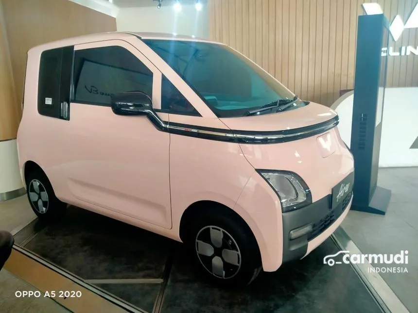 2024 Wuling EV Air ev Lite Long Range Hatchback