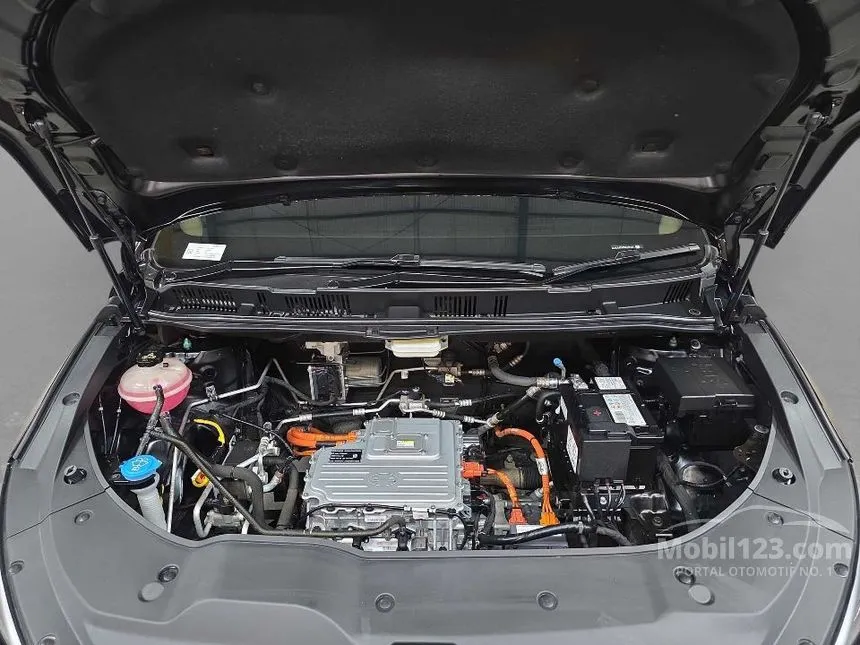 2024 BYD M6 Superior 7 Seater MPV