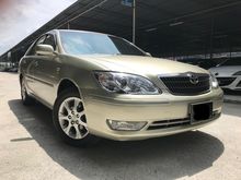 2004 Toyota Camry 2.4 V Sedan