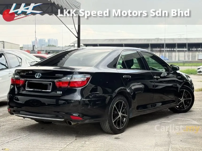 2015 Toyota Camry Hybrid Sedan