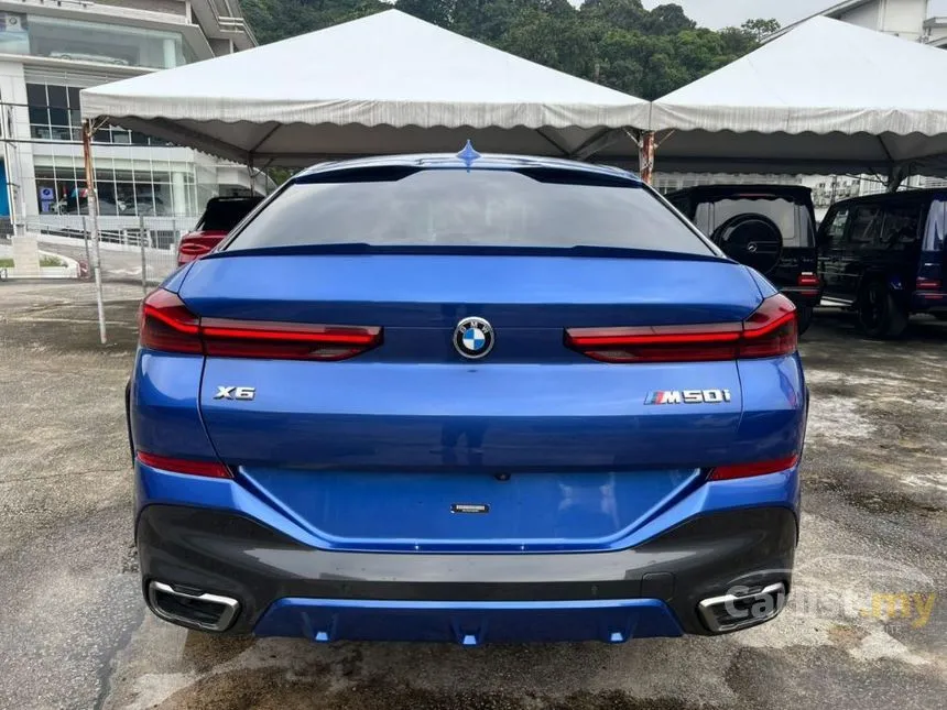 2020 BMW X6 M50i SUV