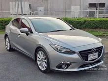 2015 Mazda 3 2.0 (ปี 14-18) S Sports Hatchback