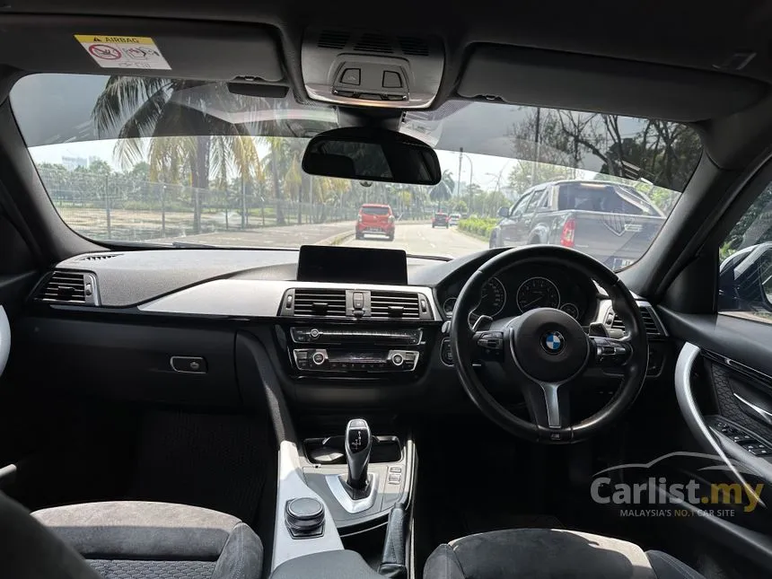 2018 BMW 320i M-SPORT Sedan