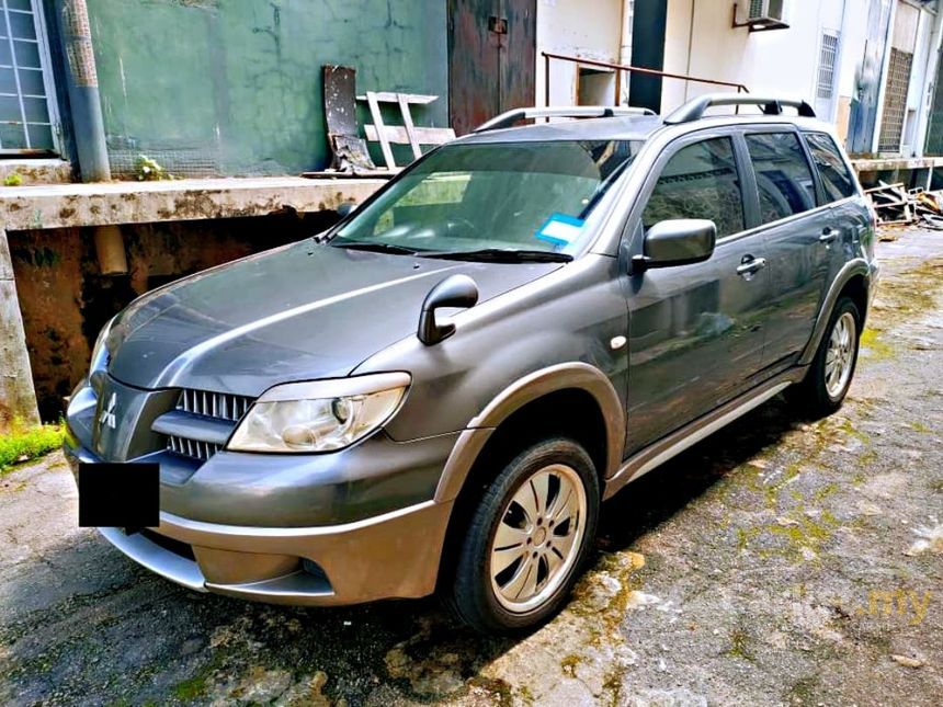 Mitsubishi outlander 2005г