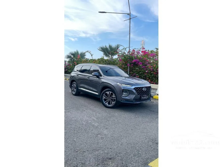 Jual Mobil Hyundai Santa Fe 2019 XG CRDi 2.2 di DKI Jakarta Automatic SUV Abu