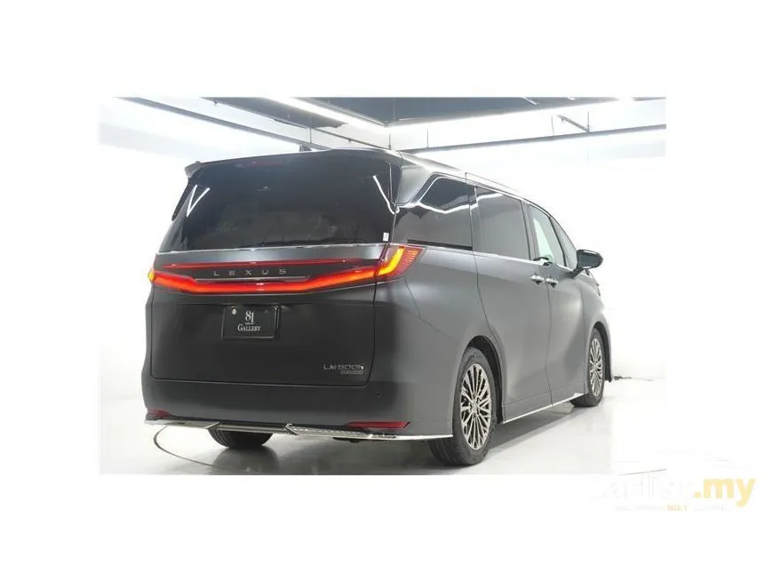 2025 Lexus LM 500h Version L 6 Seater MPV