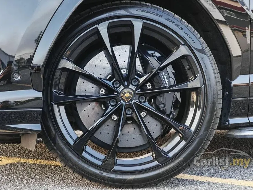 2021 Lamborghini Urus SUV