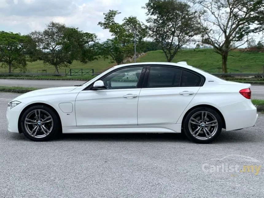 2017 BMW 330e M Sport Sedan