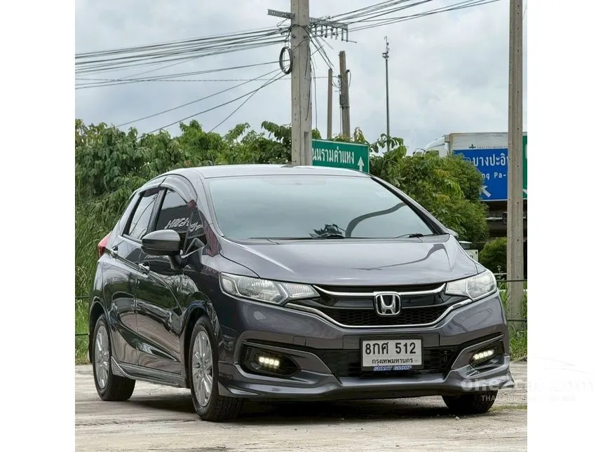 2017 Honda JAZZ V Hatchback