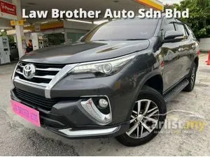 2017 Toyota Fortuner 2.7 SRZ FULL SERVICE RECORD POWER BOOT