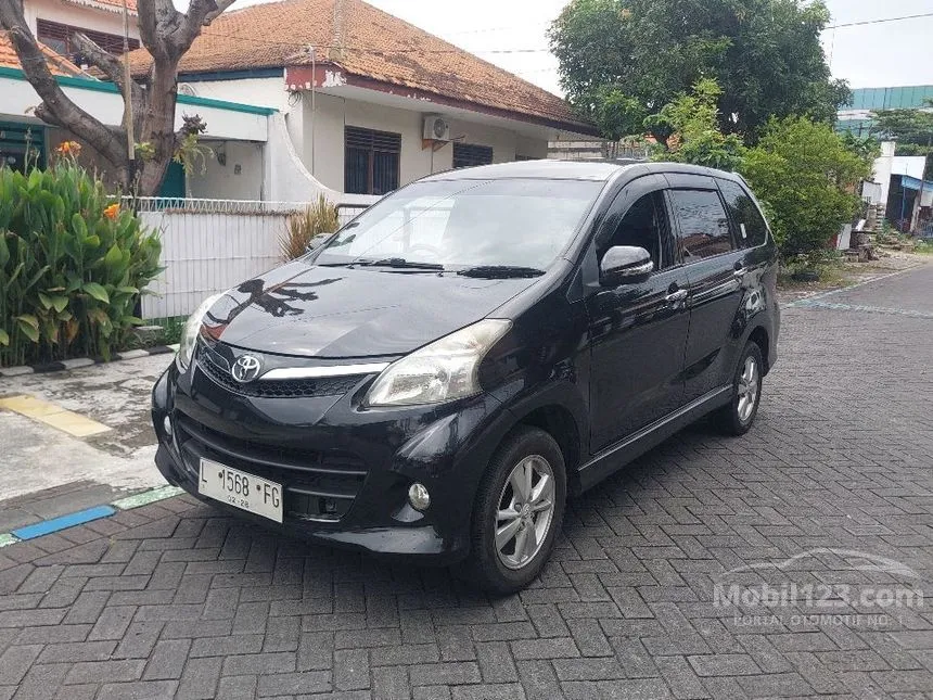 2012 Toyota Avanza Veloz MPV