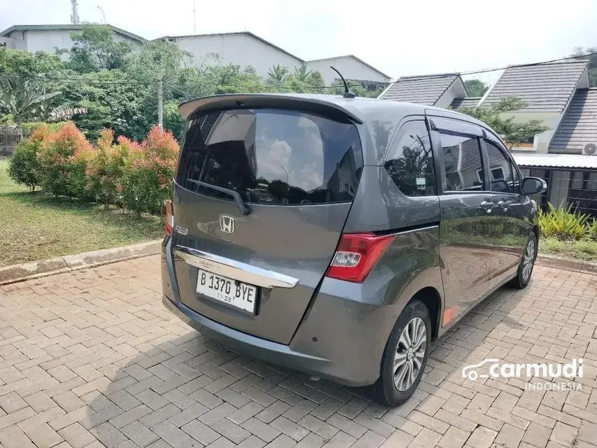 2013 Honda Freed S MPV