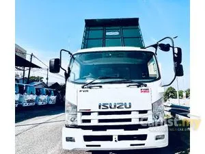 2022 Isuzu F-Series 5.2 FRR90 Cab Chassis Lorry