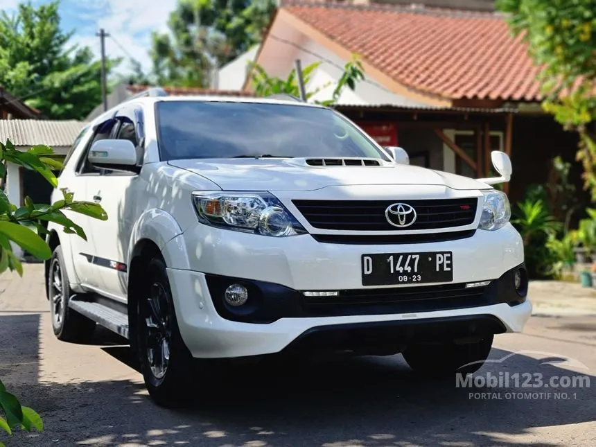 Jual Mobil Toyota Fortuner 2014 G TRD 2.5 di Jawa Barat Automatic SUV Putih Rp 319.000.000