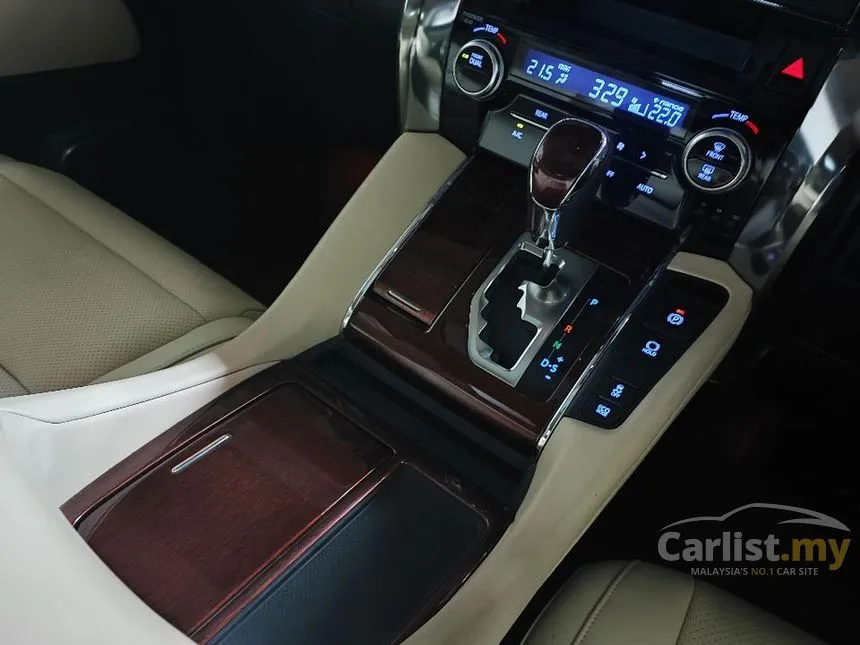 2016 Toyota Alphard MPV