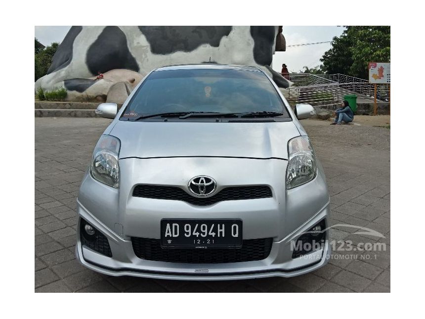 Jual Mobil  Toyota  Yaris  2012 TRD Sportivo 1 5 di Jawa 