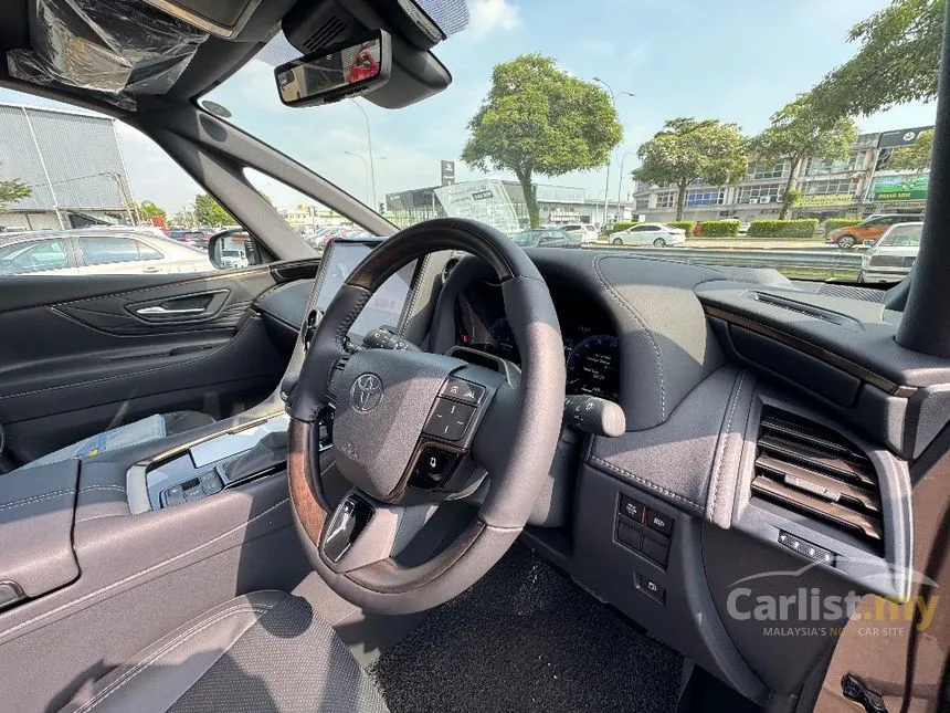 2024 Toyota Alphard Z 7-Seater MPV