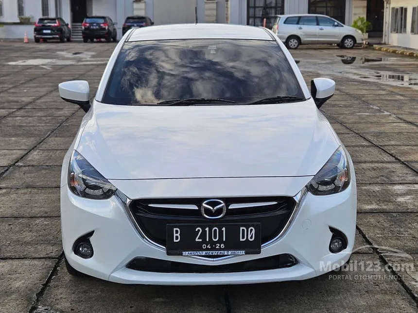 Jual Mobil Mazda 2 2015 GT 1.5 di DKI Jakarta Automatic Hatchback Putih Rp 165.000.000