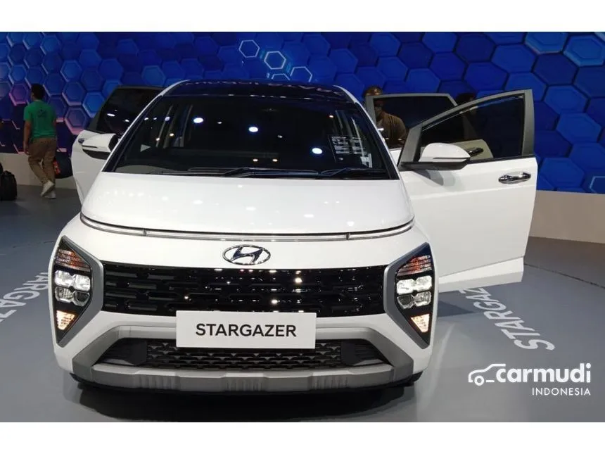 Jual Mobil Hyundai Stargazer 2024 Prime 1.5 di Banten Automatic Wagon Putih Rp 289.000.000