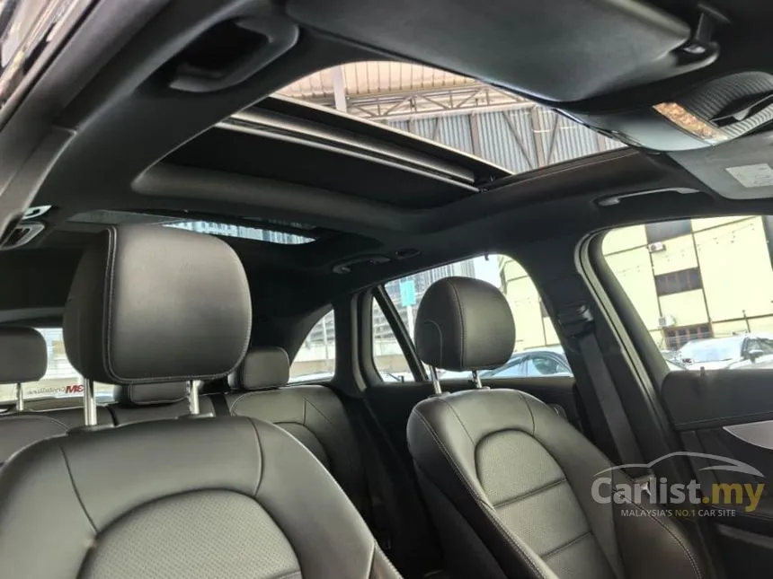 2021 Mercedes-Benz GLC300 4MATIC AMG Line SUV