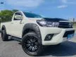 Used Toyota HILUX MT 2.4 (M) FACELIFT SINGLE CAB STOCK