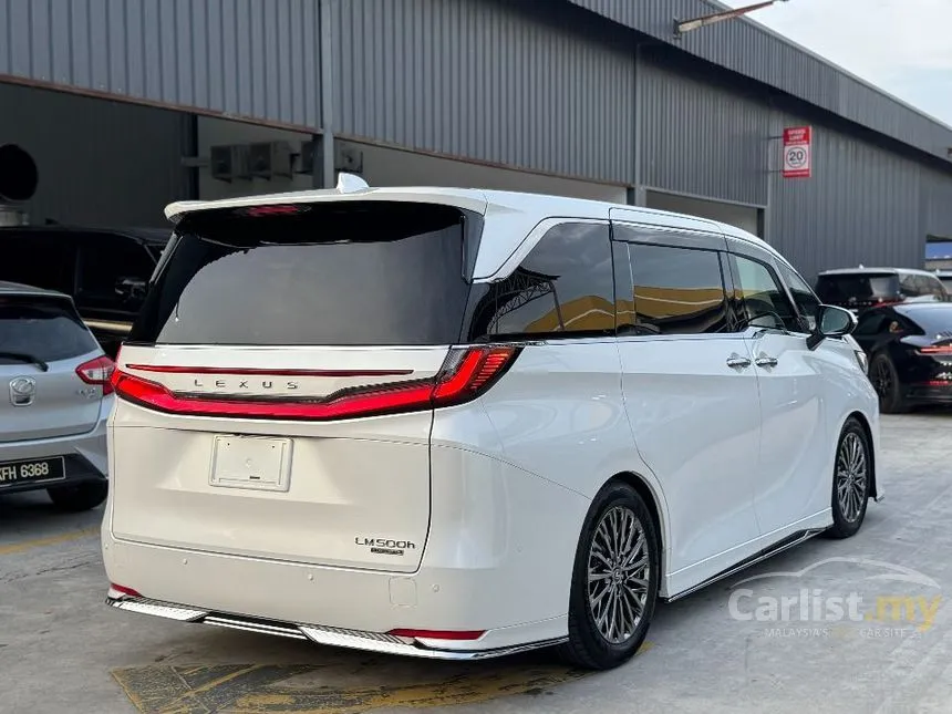 2025 Lexus LM 500h Version L 6 Seater MPV
