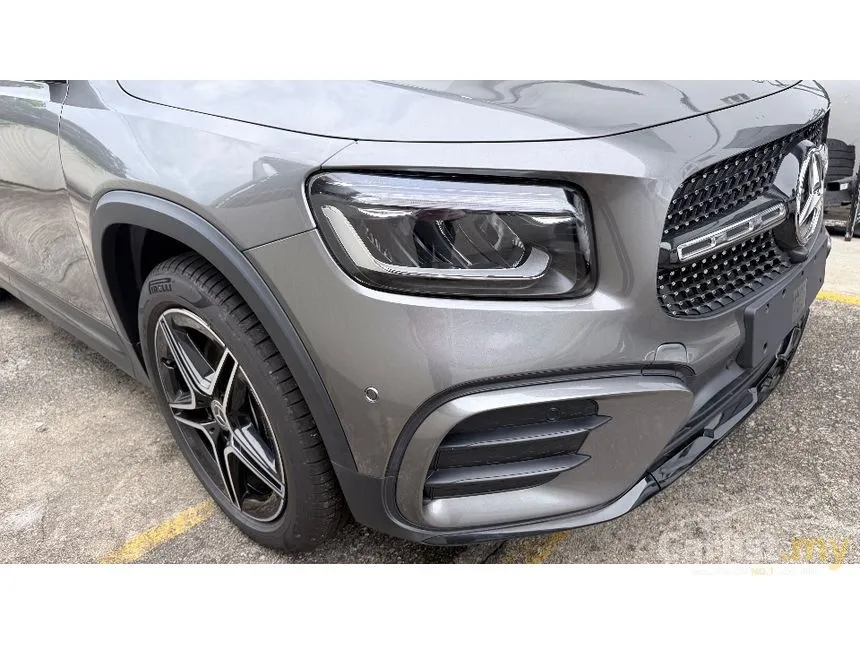 2024 Mercedes-Benz GLB250 4MATIC AMG Line SUV