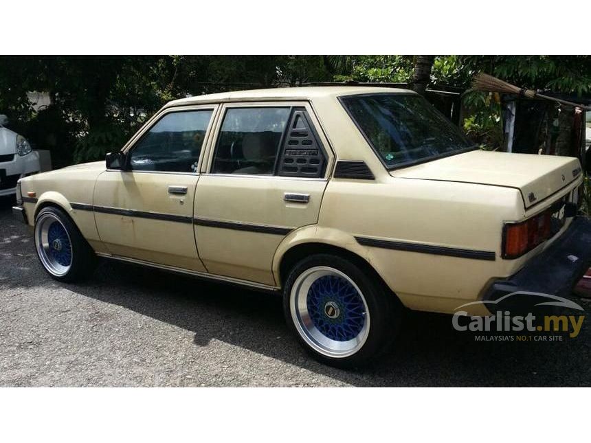  Toyota  Corolla  1984  LE 1 3 in Johor Manual Sedan Yellow 