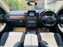 BEIGE COLOUR INTERIOR , HARMON KARDON , PANAROMIC ROOF , Mercedes-Benz GLE350d 3.0 AMG UK SPEC UNREGISTER!!! NEW STOCK , PRICE CAN NEGO!!!