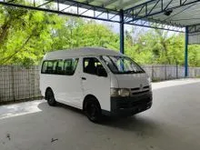 2010 Toyota Hiace 2.7 Window Van 11 SEATER