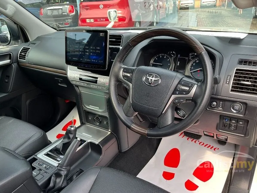 2021 Toyota Land Cruiser Prado TX SUV