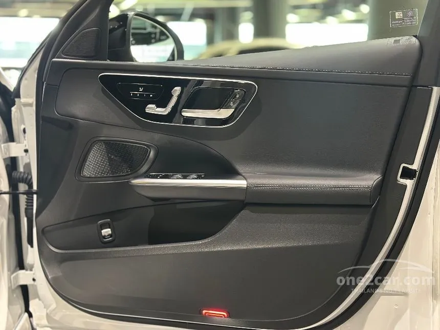 2026 Mercedes-Benz C220 d AMG Line Night Edition Sedan