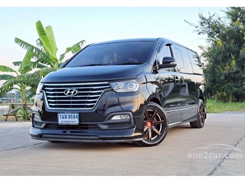 2023 Hyundai H-1 Elite Van