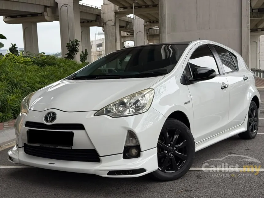 2013 Toyota Prius C Hybrid TRD Sportivo Hatchback